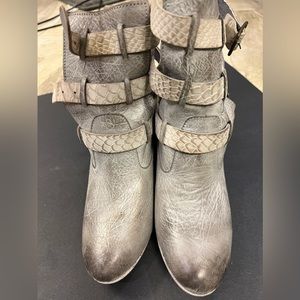 Freebird Distressed Grey Leather boots